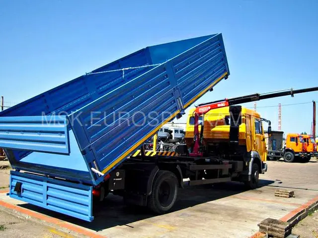 КАМАЗ 4308 самосвал с КМУ Fassi F155A.0.23