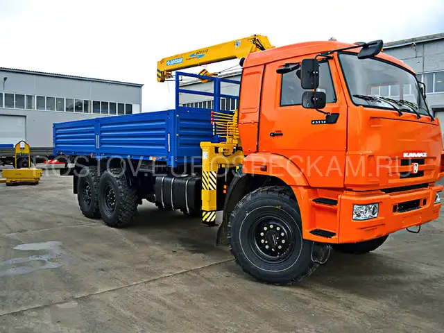 КАМАЗ 43118 бортовой с КМУ Soosan SCS 514